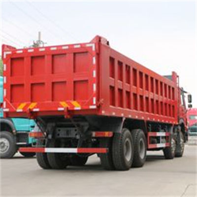 comprar Howo 8x4 380 HP Euro II Standard de emissões Direção esquerda Caminhão de descarga para tanque de 300L e capacidade de carga do eixo dianteiro de 9 toneladas online manufacture