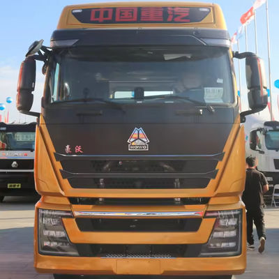 Bom preço. HOWO SINOTRUCK 6X4 usado cabeça de camião T7H 460 camião tractor com emissões EURO 5 on-line