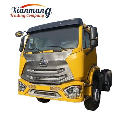 Bom preço. 2017-2024 Ano Usado Howo NX Trator Camiões 371 380 400 Cavalos 6x4 10 Rodas Trailer Truck Head com 2 Passageiros on-line