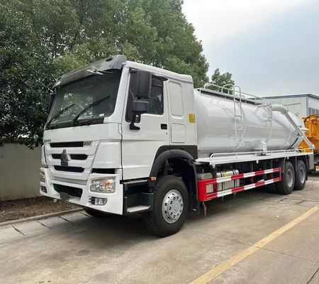 Bom preço. HOWO Pesado 6 rodas Caminhão de esgoto 10CBM Volume do tanque Cor Vermelha Direção à esquerda on-line