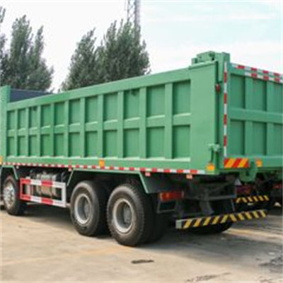 Bom preço. Sinotruk WD615.47 HOWO 375hp caminhão de descarga diesel com 12 pneus e 26,79CBM volume de carga on-line