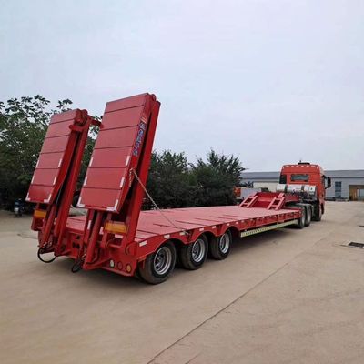 Bom preço. Semi-reboque de cama baixa com escada hidráulica de 3 eixos e rampas automáticas de capacidade de carga de 40T-100T na África do Sul on-line